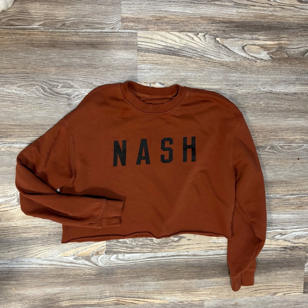 NASH cropped crew neck - l